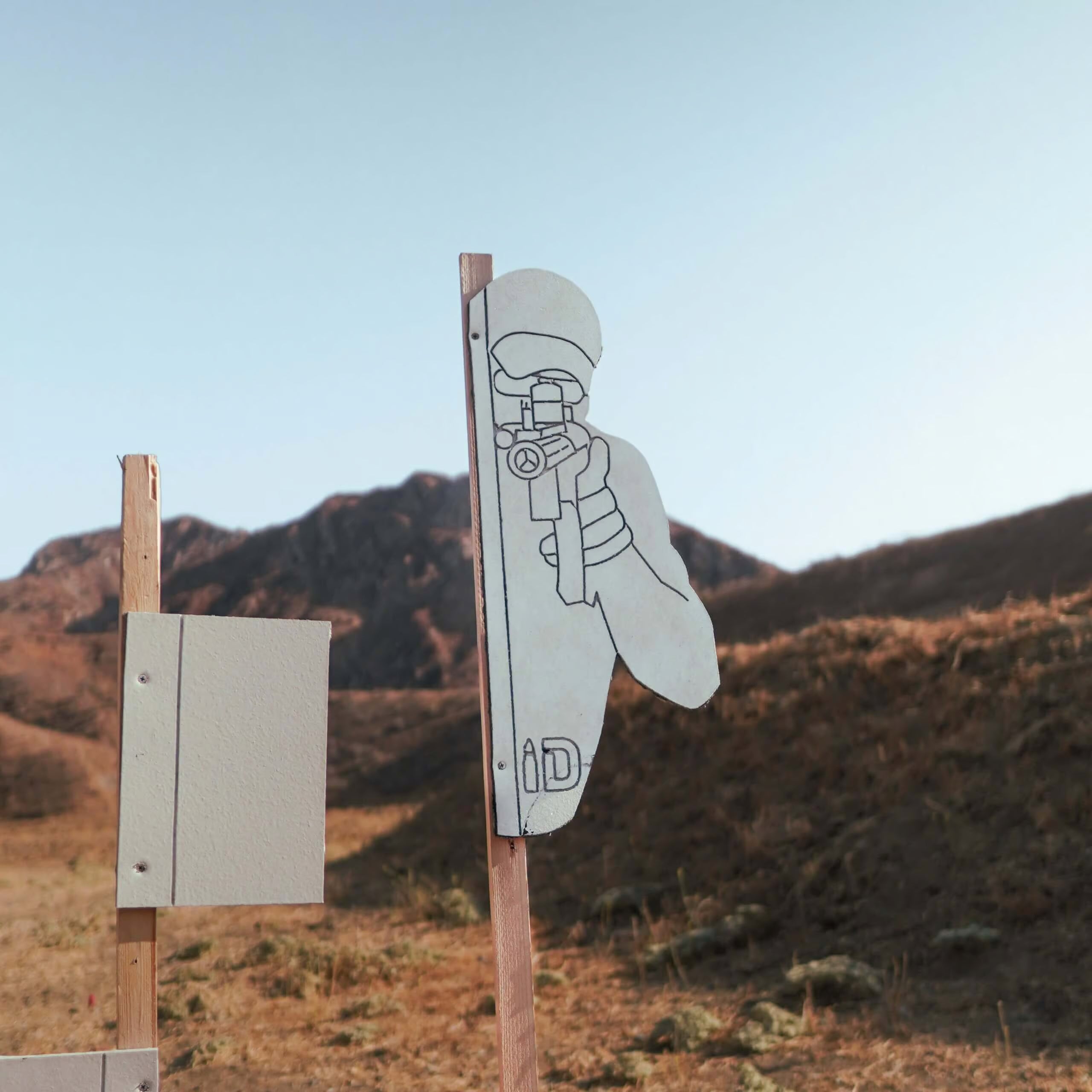 Realistic Shooting Target Peeking Cover